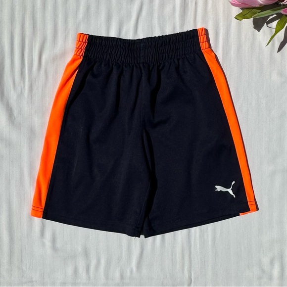 Puma 2 Piece Short Set Size 6 Blue - Picture 5 of 7